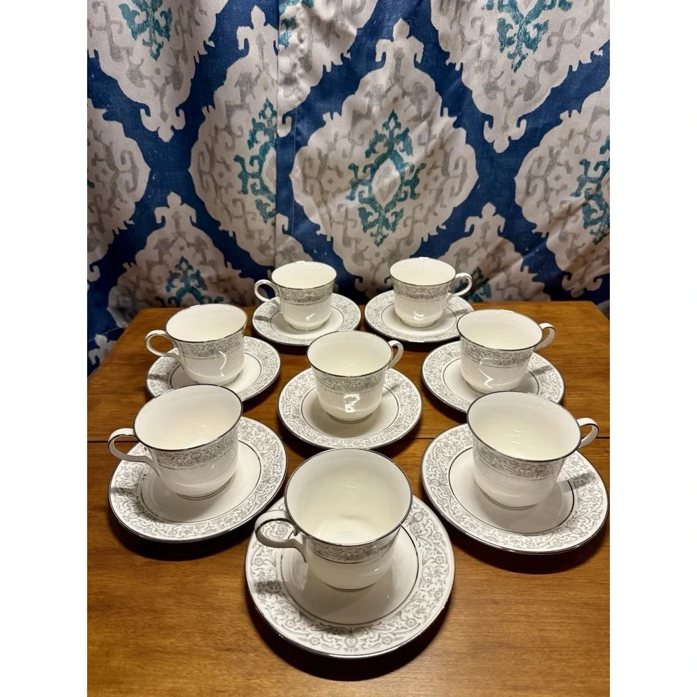 16‎ piece Noritake Canterbury Teacup & Saucer Grey Blue Floral Platinum Trim VTG